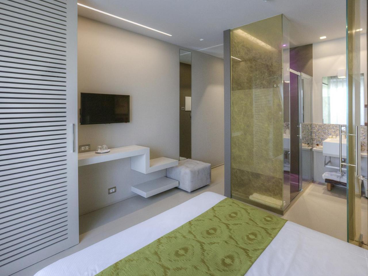 Hotel Nettuno แชร์เวีย ภายนอก รูปภาพ